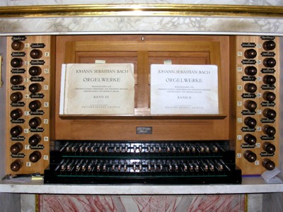 Orgelspieltisch Heute